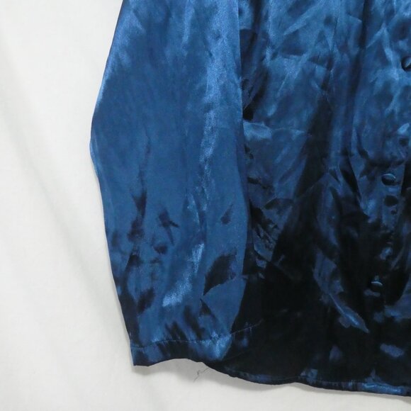 LA VIE EN ROSE | medium | Blue Silky Satin Button-Up Pajama Top - Picture 6 of 14